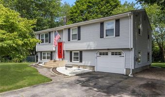 15 Laforge Dr, Coventry, RI 02816