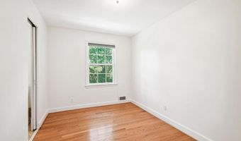 7001 LONGWOOD Dr, Bethesda, MD 20817