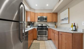 2312 N DEARING St, Alexandria, VA 22302