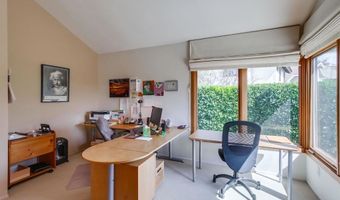 1015 Via Mil Cumbres, Solana Beach, CA 92075