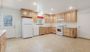 1205 N CHAPARRAL Ln, Bloomfield, NM 87413