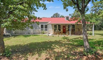 125 Rolling Hills Blvd, Alvord, TX 76225