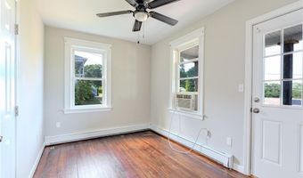 27 May St, Blackstone, MA 01504