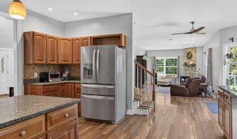 43 Skyline Rd, Bangor, ME 04401