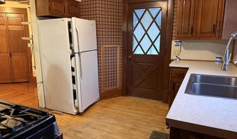 1222 E Porter St, Albion, MI 49224
