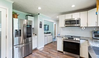 18 Whaley Rd, Blackville, SC 29817