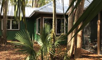 123 Ave L, Apalachicola, FL 32320