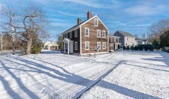 1382 Hope St, Bristol, RI 02809