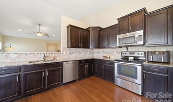 514 Smokehouse Ln, Albemarle, NC 28001