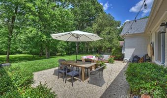7022 Lancer Dr, Charlotte, NC 28226