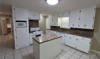 20 Squires St, Alma, AR 72921