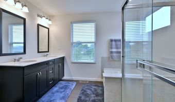 620 N Sullivan St, Addison, IL 60101