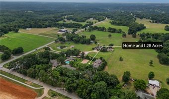 9915 E Plentywood Rd, Bentonville, AR 72712