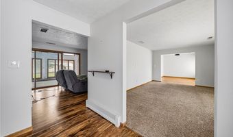 1584 Hemlock Dr, Ashtabula, OH 44004