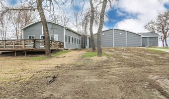 12805 S Shore Dr, Aberdeen, SD 57401