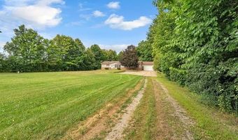 72021 Romeo Plank Rd, Armada, MI 48005