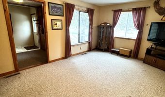 115 1st St SE, Akeley, MN 56433