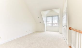 315 S HENRY St S, Alexandria, VA 22314