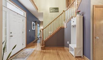 4212 Devonshire Ct, Akron, OH 44321