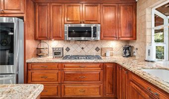 2862 Calmgarden Rd, Acton, CA 93510