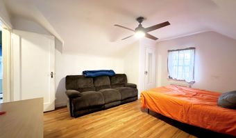 29 Hooker Rd, Bridgeport, CT 06610