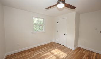 9 Northfield Rd, Amherst, NH 03031
