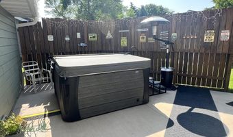 622 NE 23rd Ave, Aberdeen, SD 57401