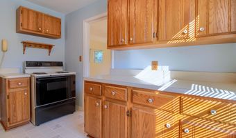 3389 Beaumont Ave, Ann Arbor, MI 48105