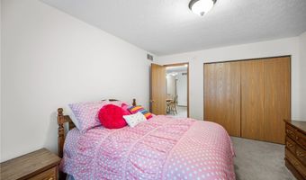 232 Bayview Dr, Cortland, OH 44410