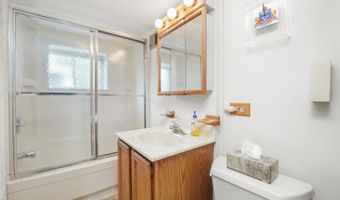 108 N May St, Addison, IL 60101