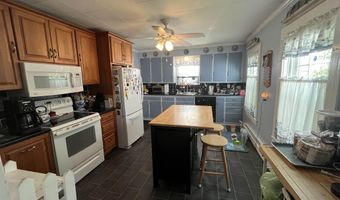 18 Carver St, Brandon, VT 05733