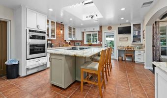 9865 Edgelake Dr, La Mesa, CA 91941