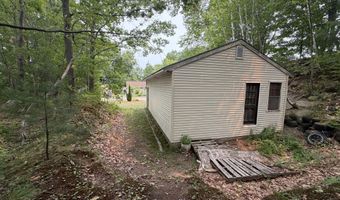21 7th St, Auburn, ME 04210