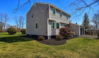 3 Pinetop Rd, Barrington, RI 02806
