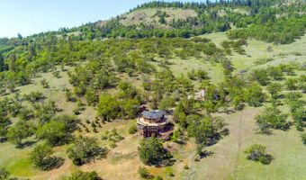 2560 N Valley View Rd, Ashland, OR 97520