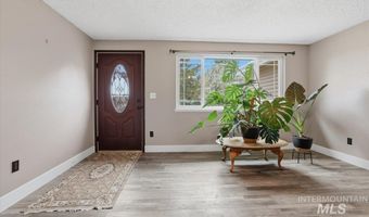 621 E Easy St, Caldwell, ID 83605