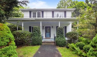 249 Cherry Ln, Airmont, NY 10901