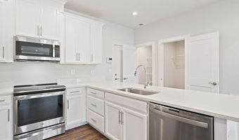 20364 NEWFOUNDLAND Sq, Ashburn, VA 20147