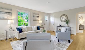 5028 25TH St N, Arlington, VA 22207