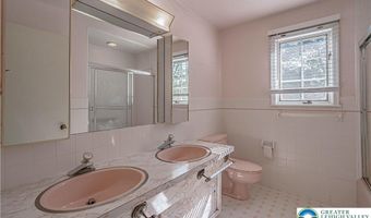 1425 N 39th St, Allentown, PA 18104