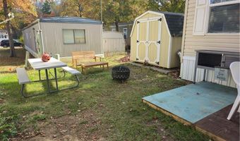 292 Maple St, Amherst, OH 44001