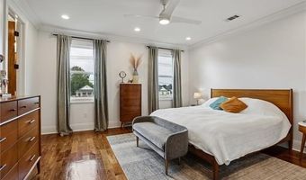 1236 PERRIN Dr, Arabi, LA 70032