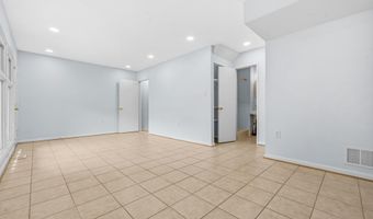 5013 AMERICANA Dr, Annandale, VA 22003