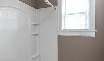 912 N RICHMOND St, Appleton, WI 54911