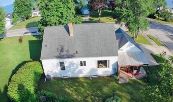 305 Lakeview Dr, Algoma, WI 54201