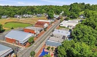 115 Dixie Ln, Ball Ground, GA 30107
