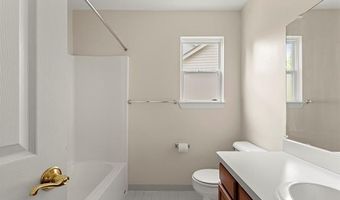 3444 Ashburnam Rd, Ann Arbor, MI 48105