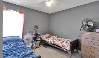 13144 Algonquin Rd, Apple Valley, CA 92308