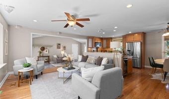 9217 Hallock Dr, Affton, MO 63123