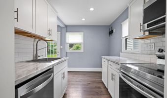 8 Mayhall St, Albany, NY 12205